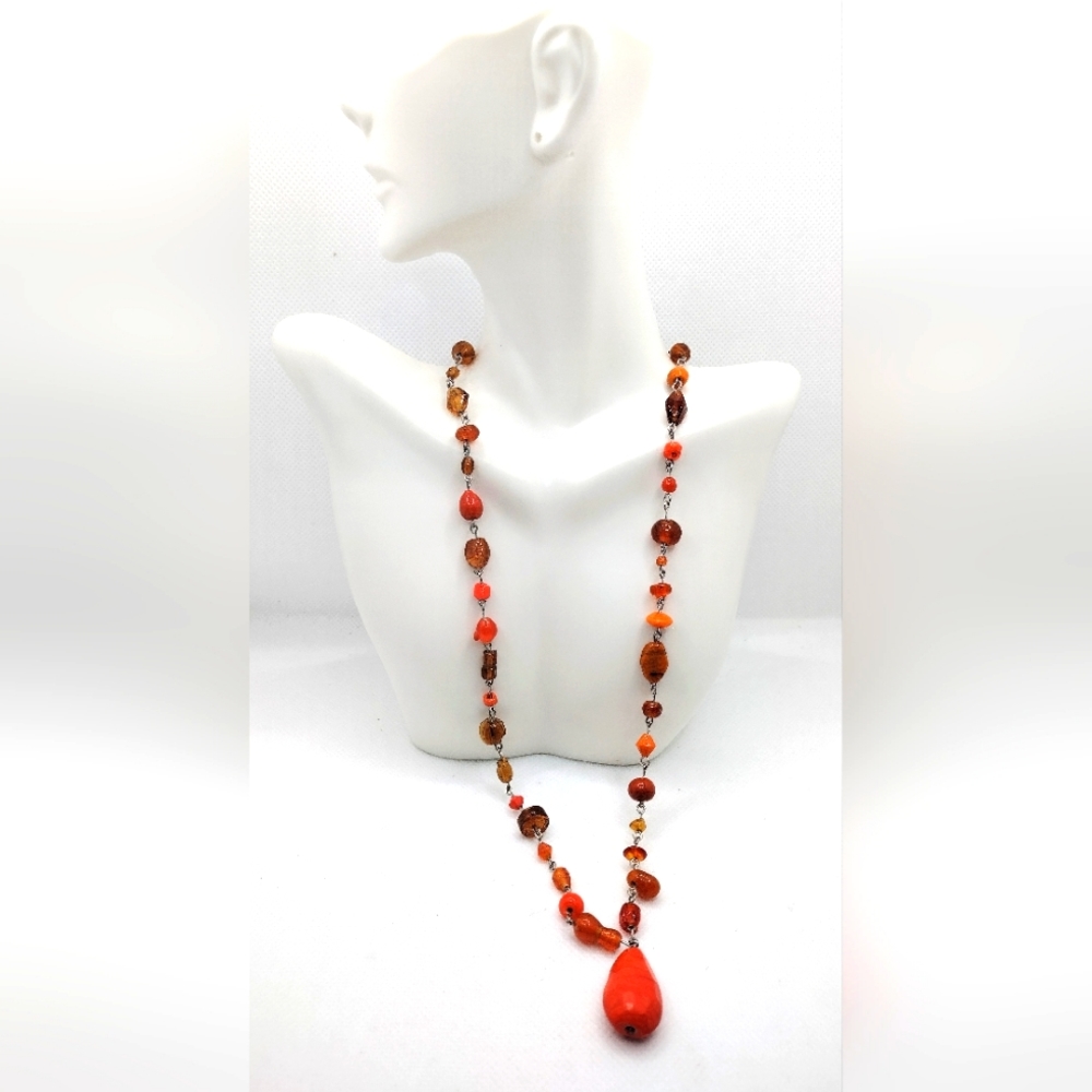 Fashion Carnelian Colored Beaded Necklace